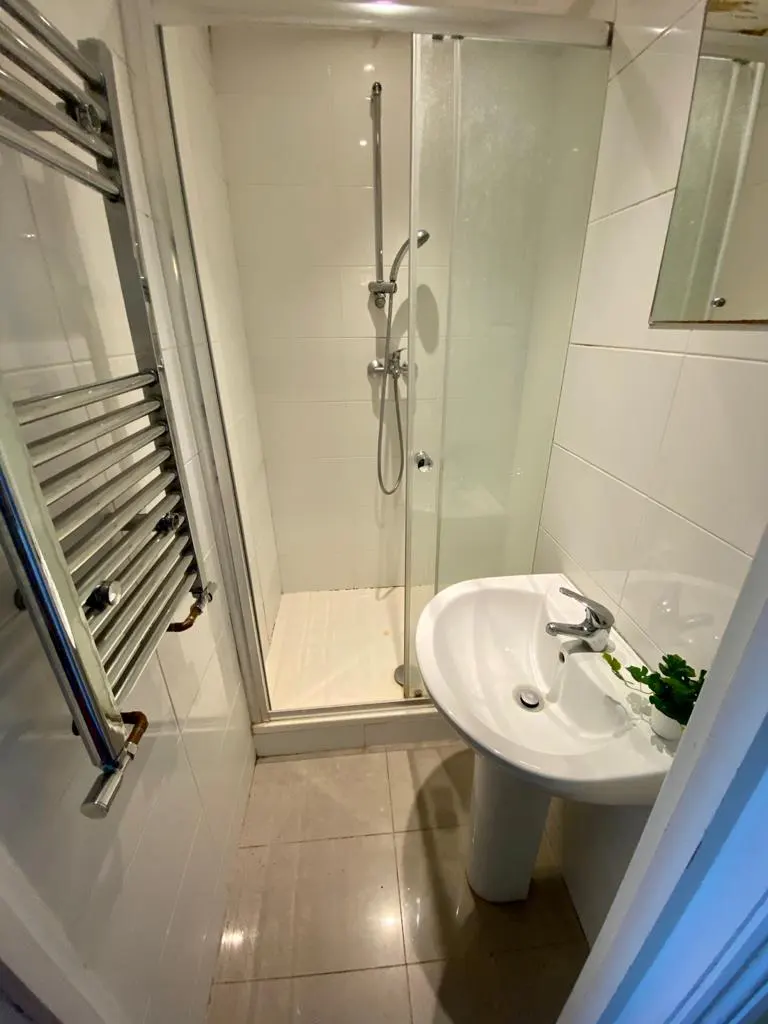 Double room near     Willesden Green